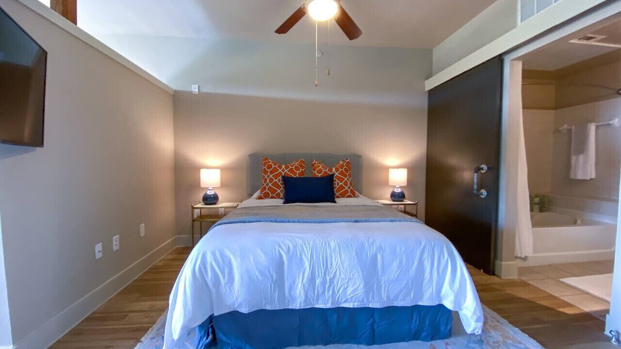 Photo of Bedroom in Downtown Fort Worth