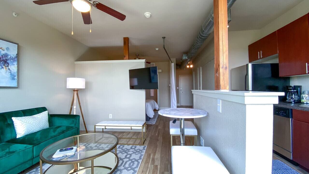 Photo of Livingroom in Downtown Fort Worth