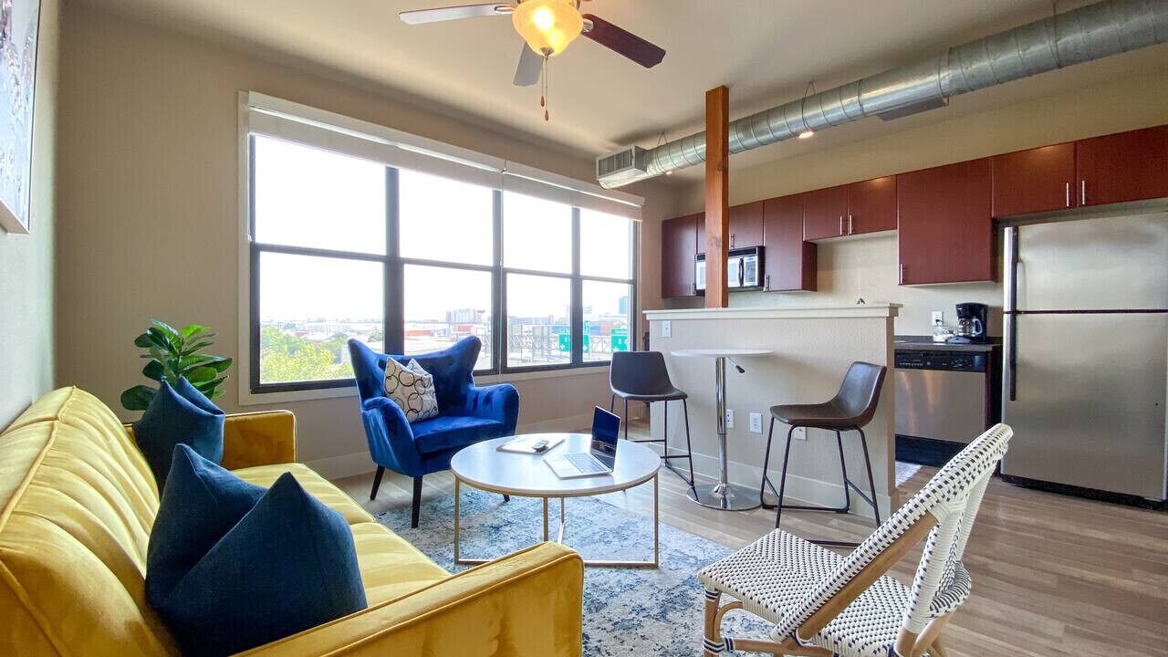 Photo of Livingroom in Downtown Fort Worth