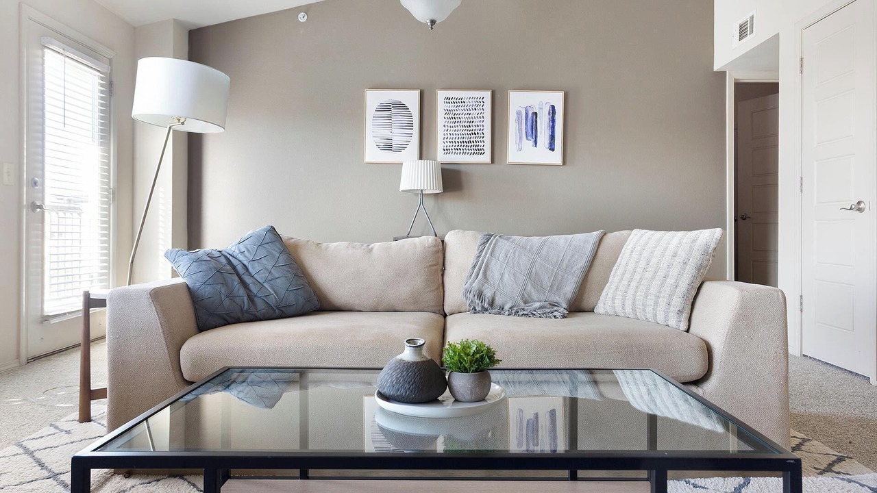 Photo of Livingroom in Jenks