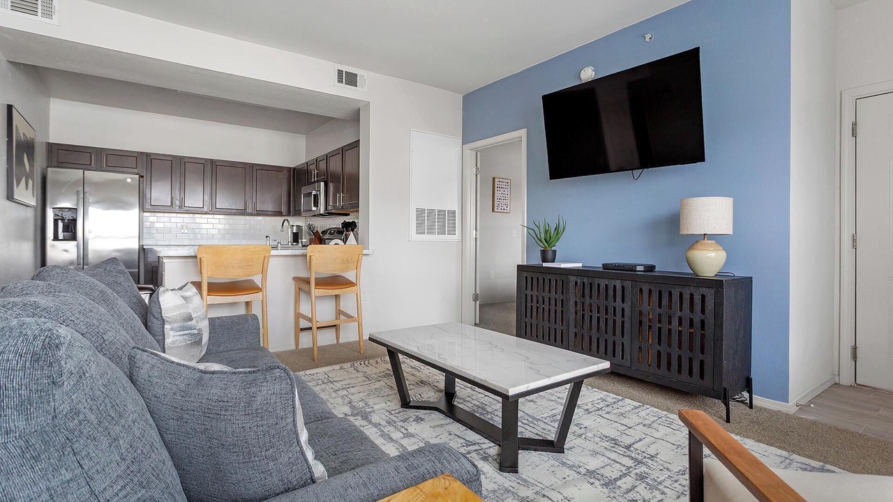 Photo of Livingroom in Broken Arrow