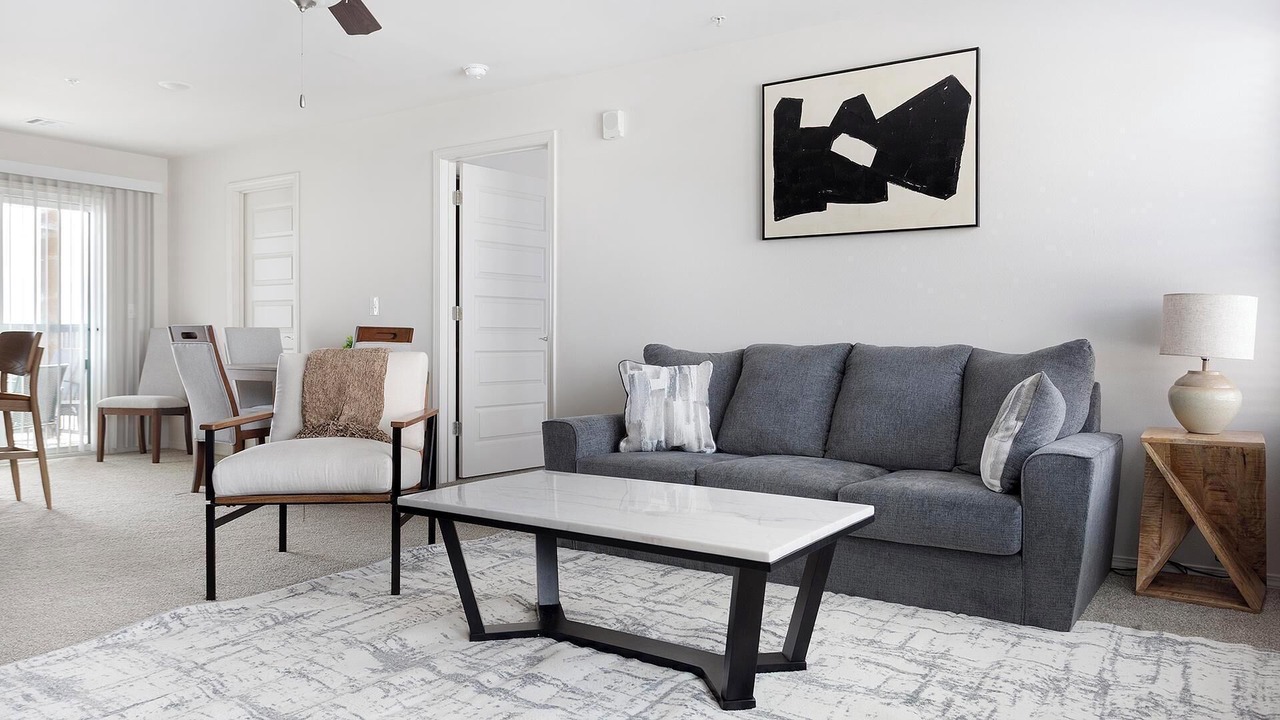 Photo of Livingroom in Broken Arrow