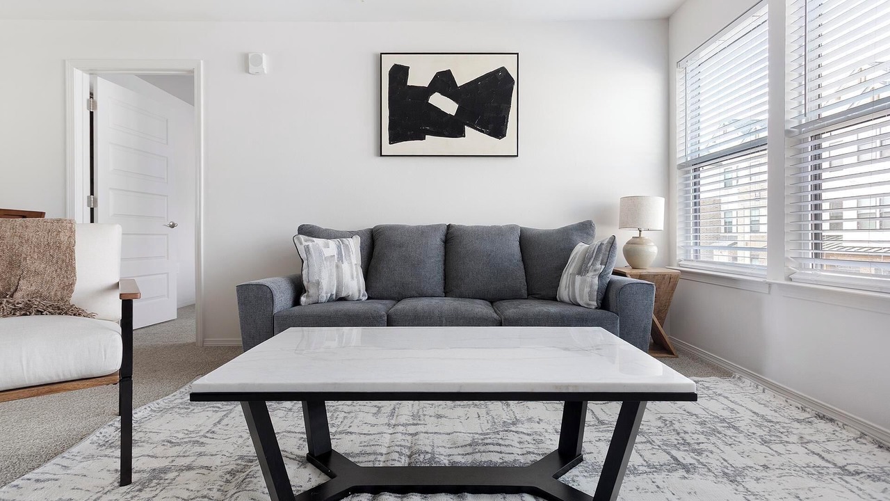 Photo of Livingroom in Broken Arrow