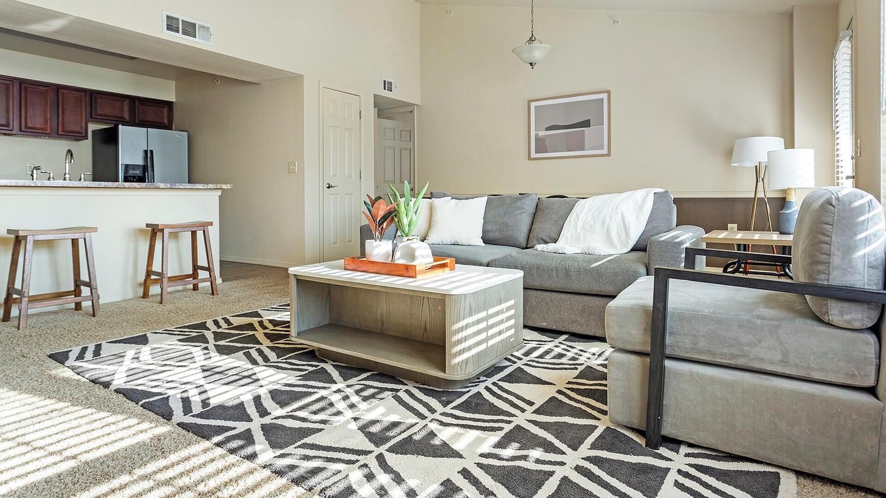 Photo of Livingroom in Broken Arrow