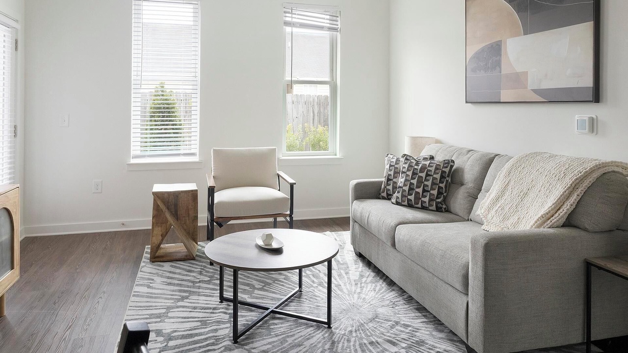 Photo of Livingroom in East Raleigh