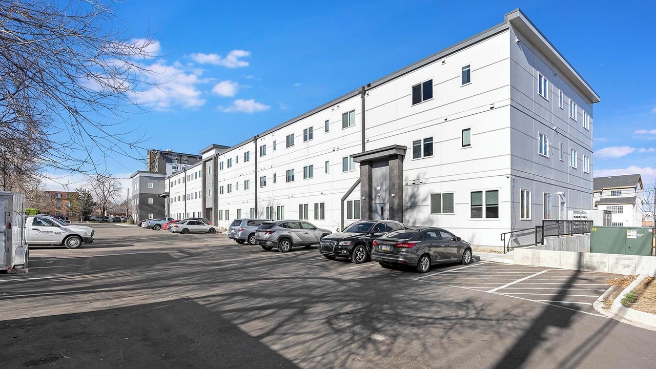 Photo of Outdoor in College View