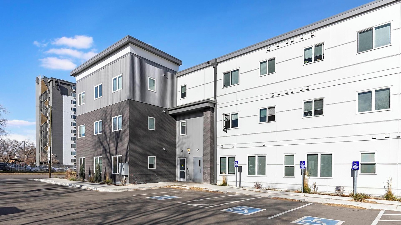 Photo of Outdoor in College View