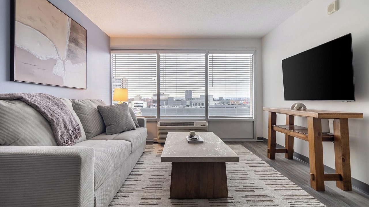 Photo of Livingroom in Downtown Hartford