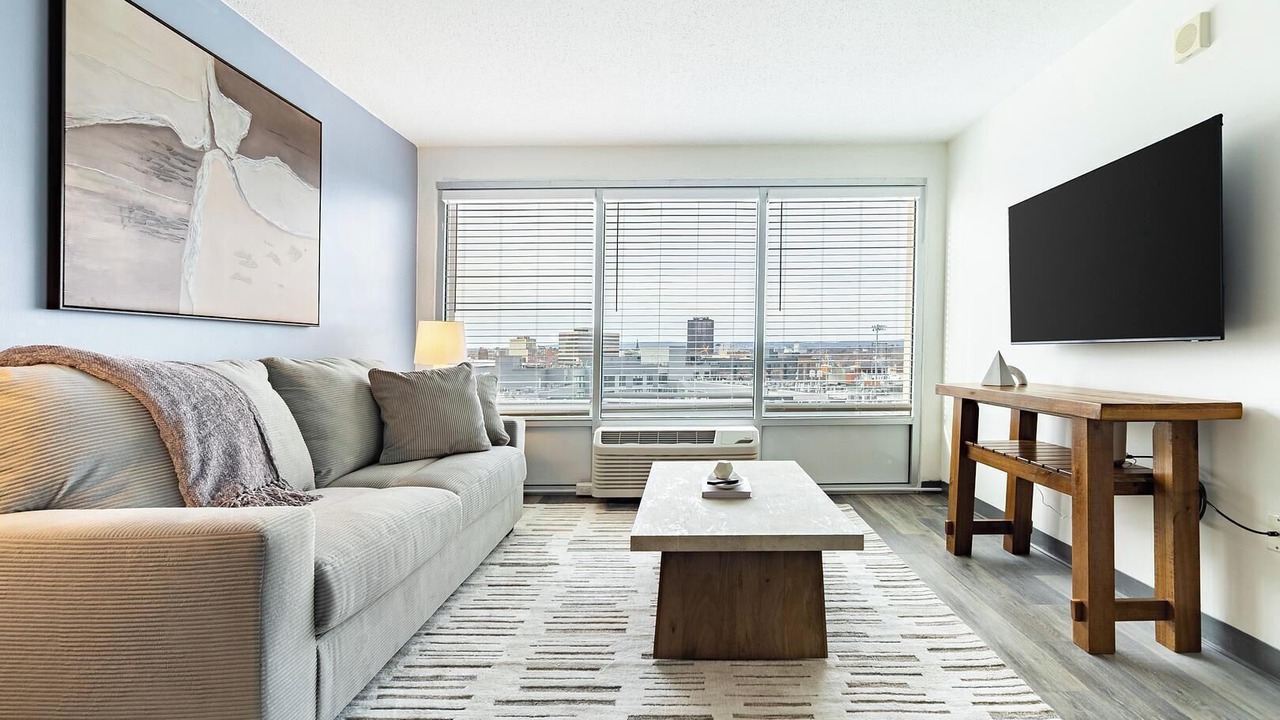 Photo of Livingroom in Downtown Hartford