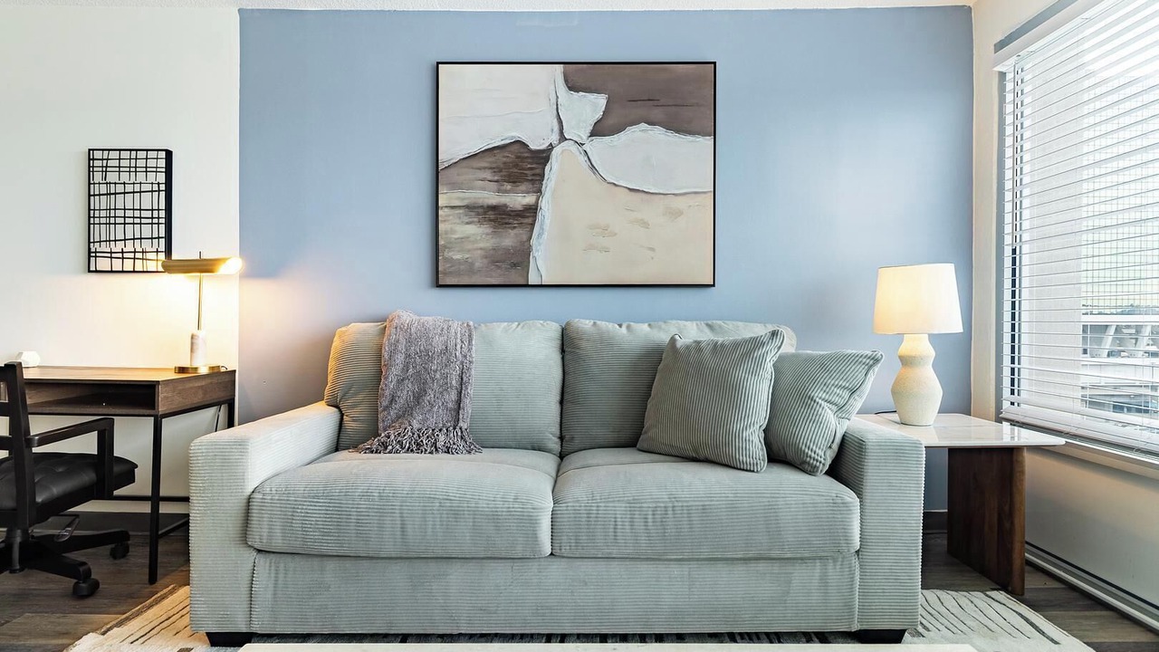 Photo of Livingroom in Downtown Hartford