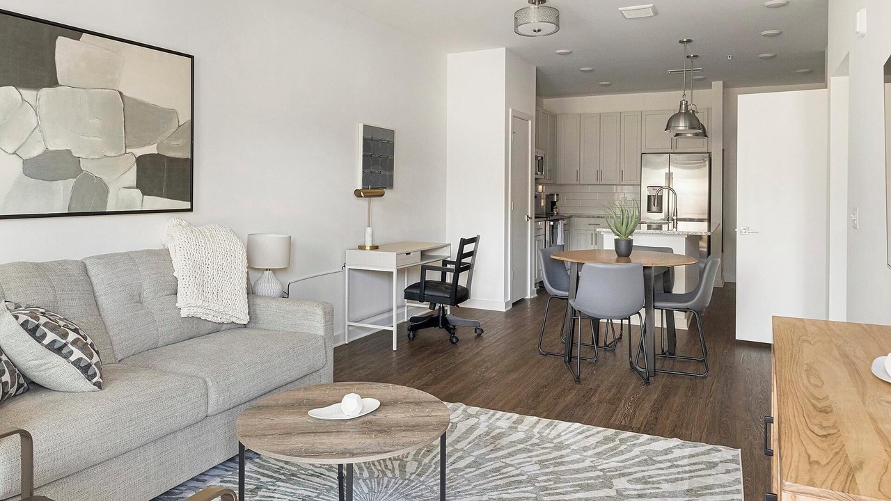 Photo of Livingroom in East Raleigh