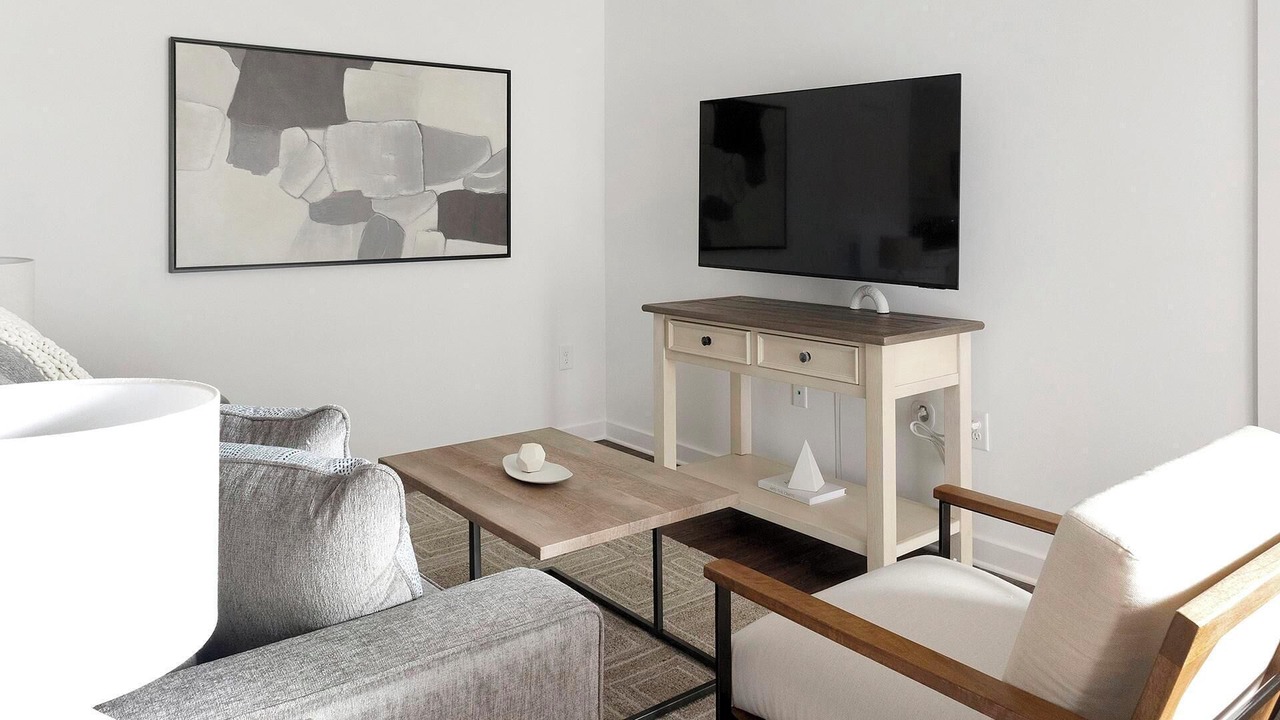Photo of Livingroom in East Raleigh