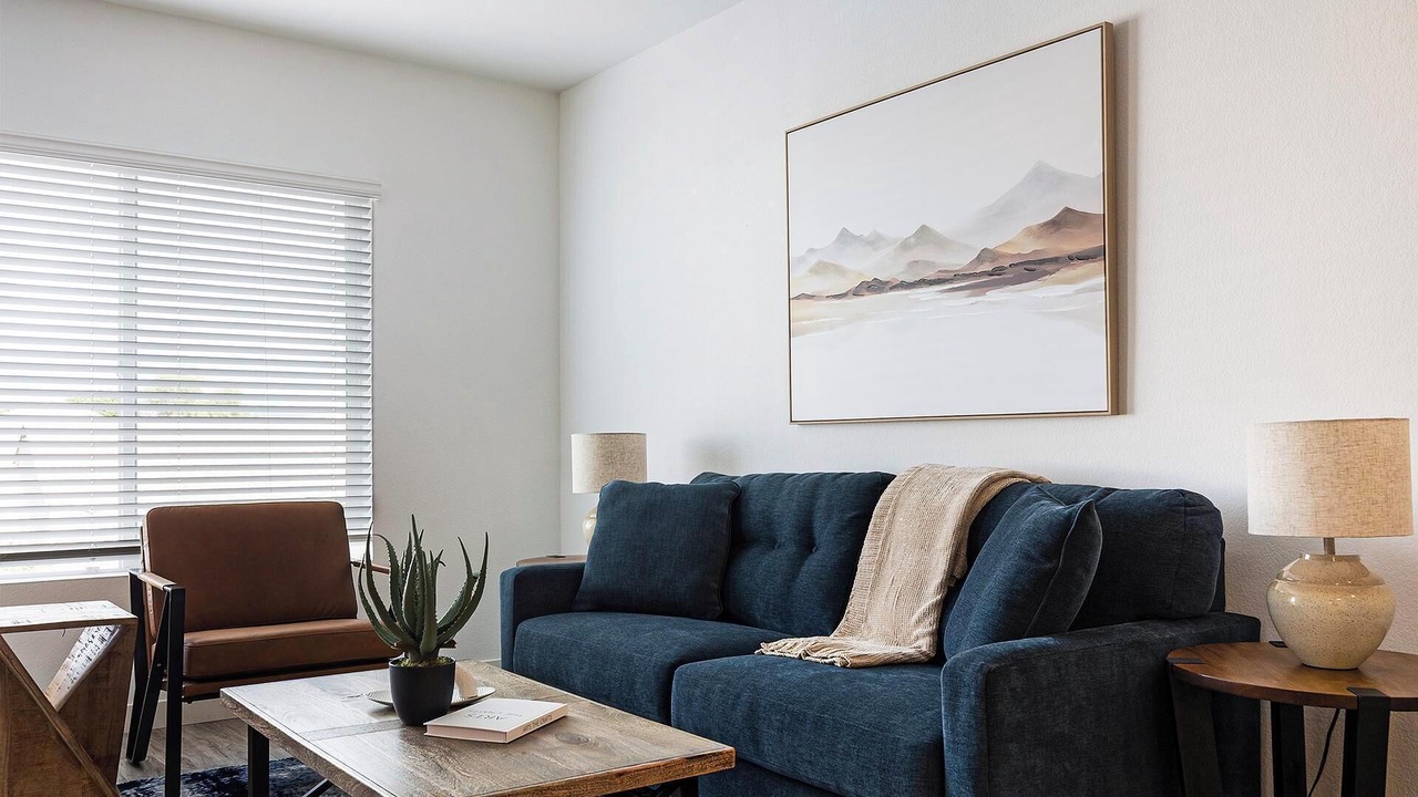 Photo of Livingroom in East Mesa