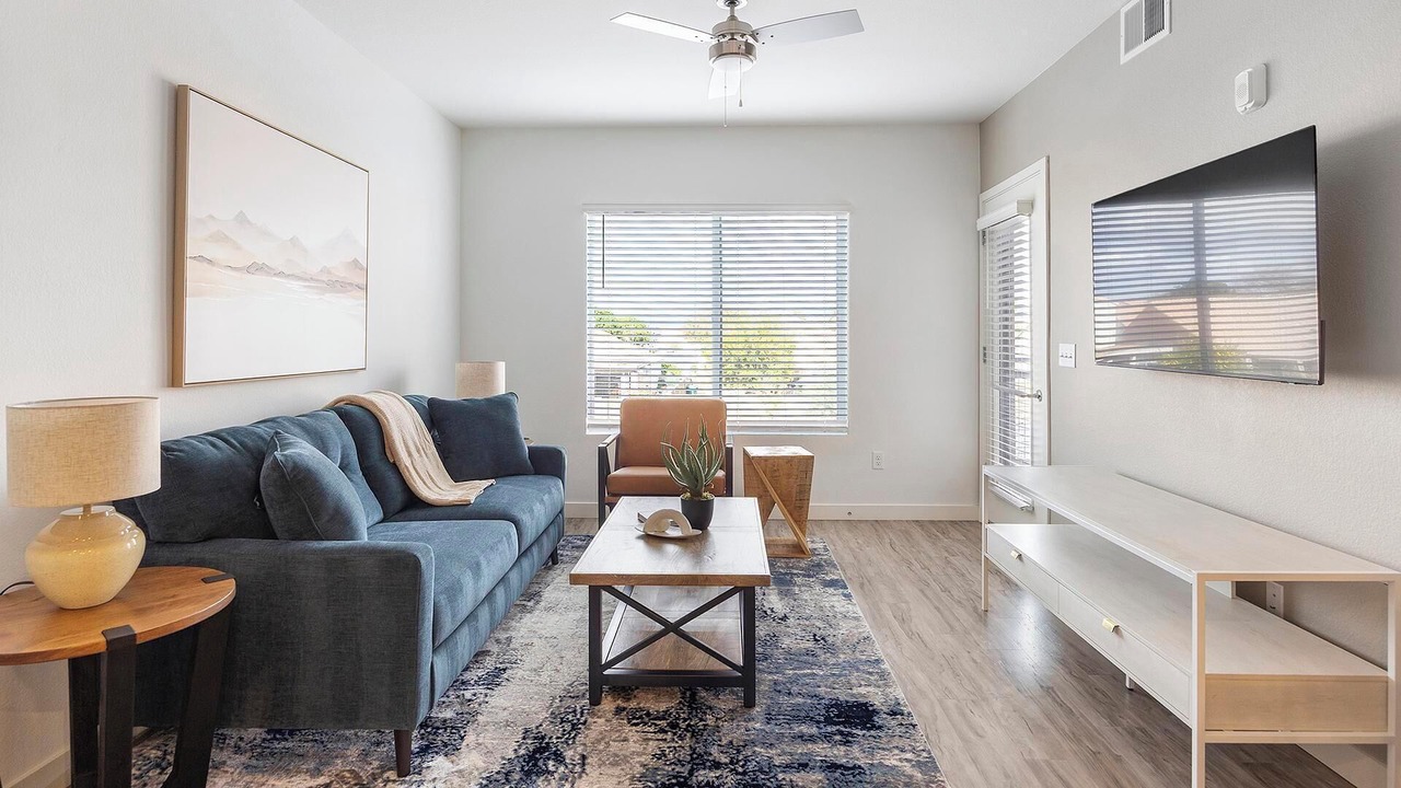 Photo of Livingroom in East Mesa