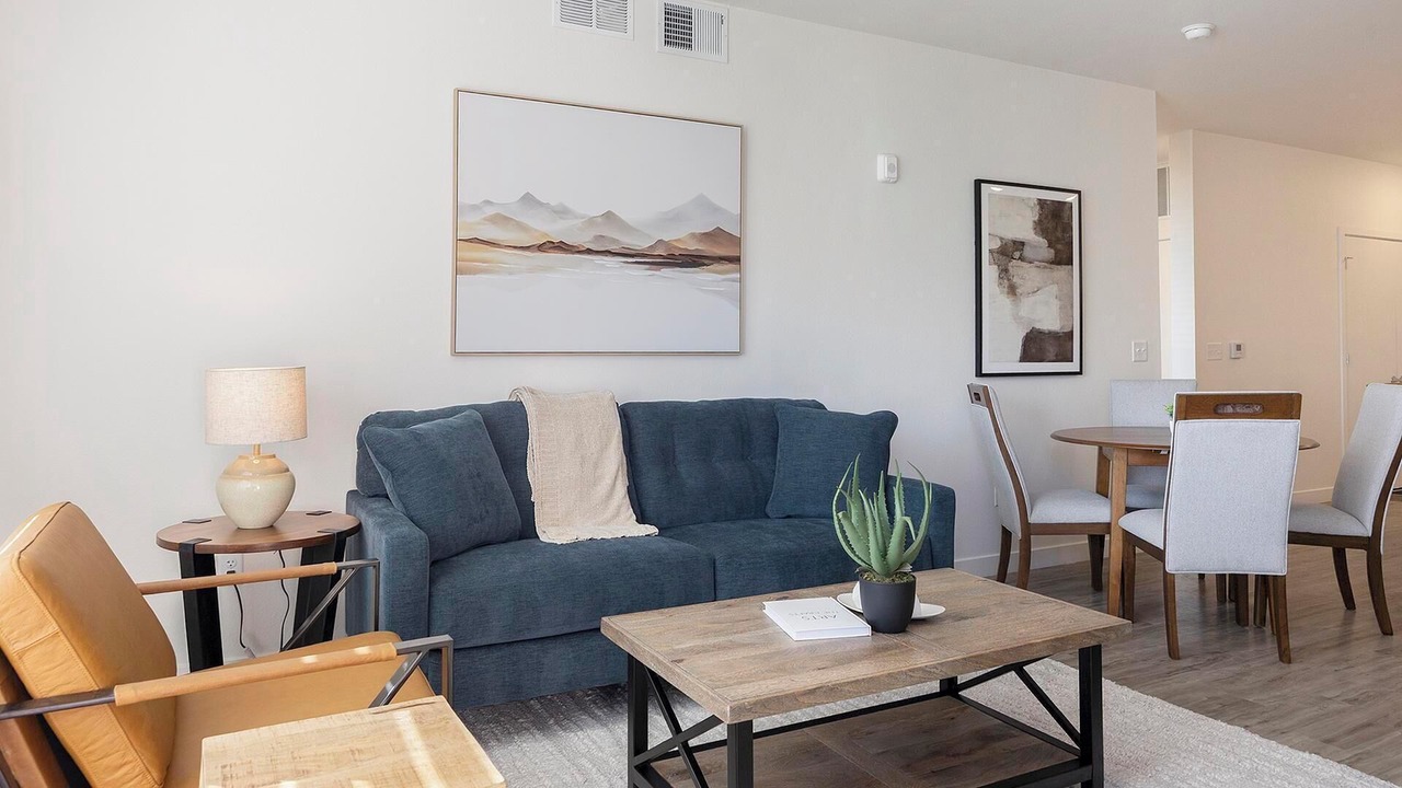 Photo of Livingroom in East Mesa