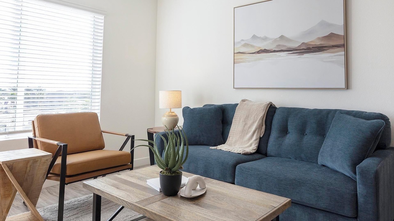 Photo of Livingroom in East Mesa