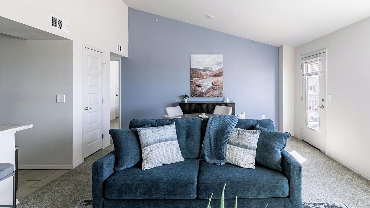 Photo of Livingroom in Yukon