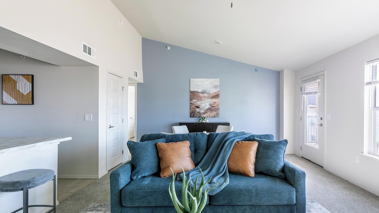 Photo of Livingroom in Yukon