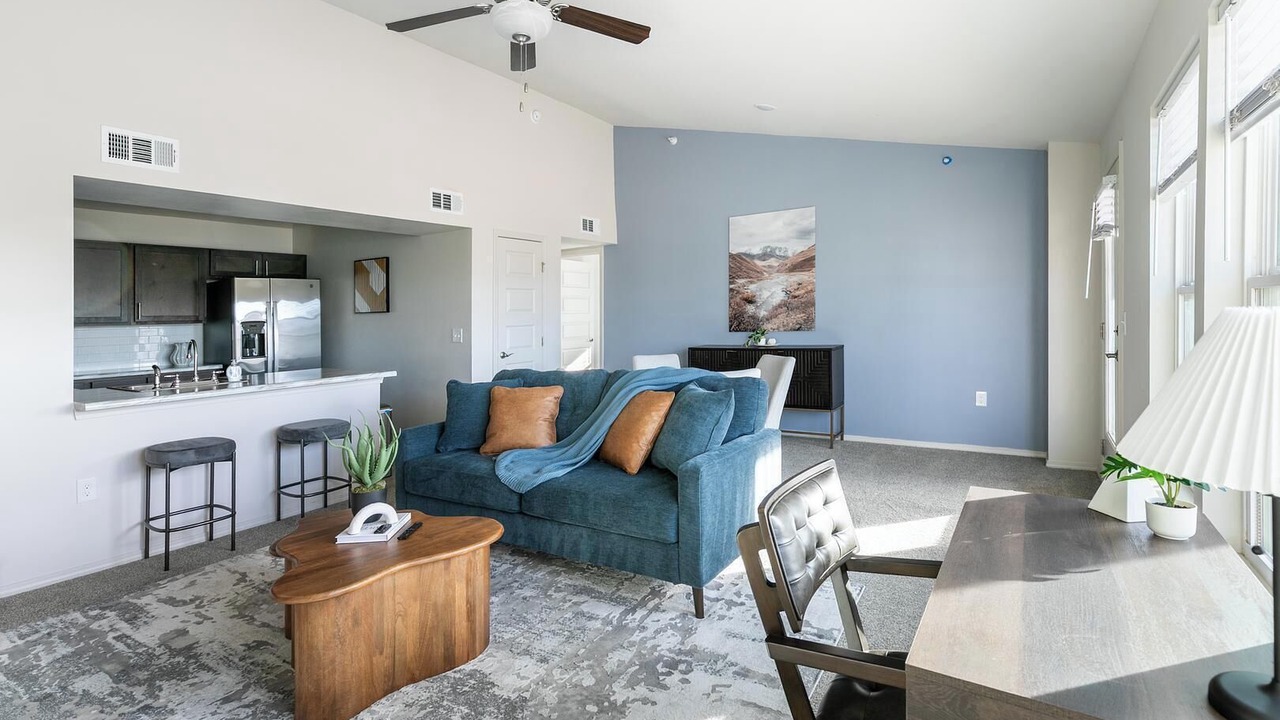 Photo of Livingroom in Yukon