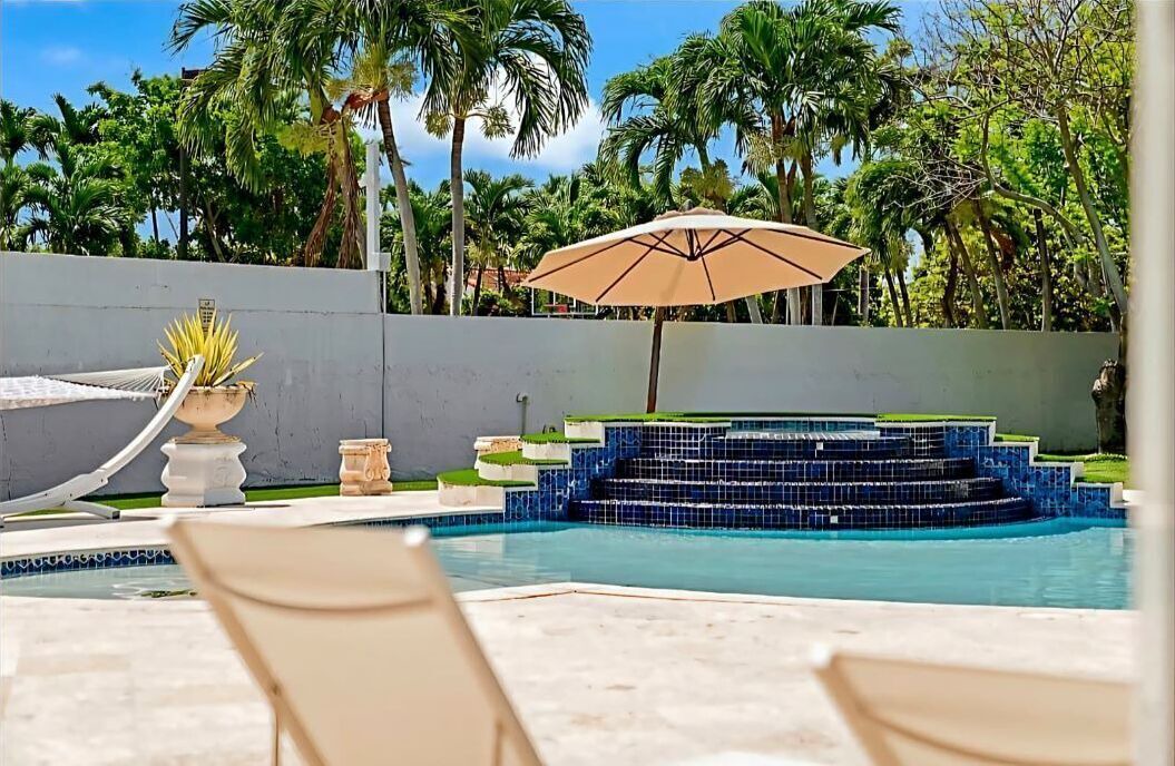 Photo of Outdoor in Tamiami