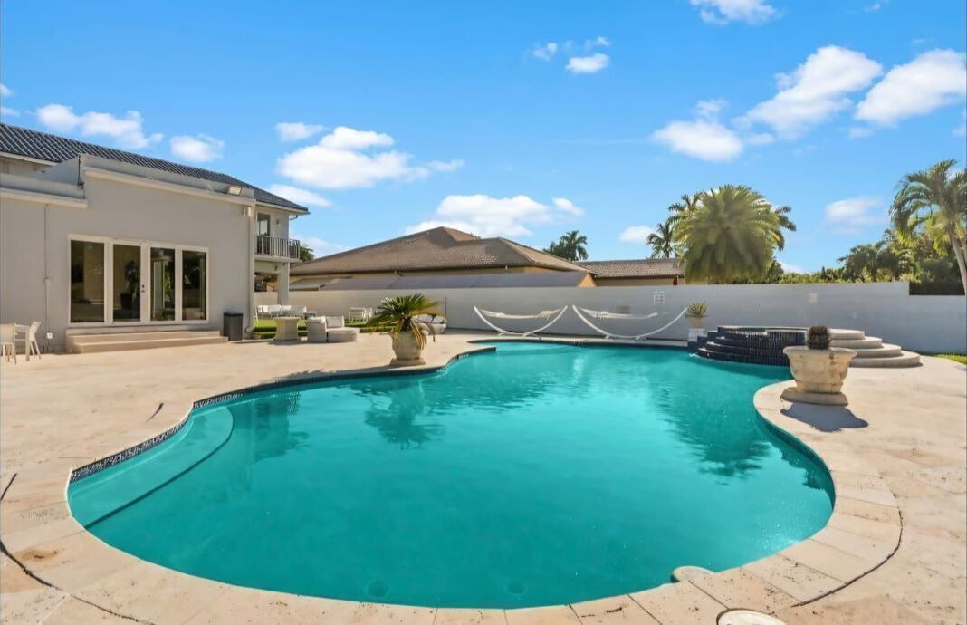 Photo of Outdoor in Tamiami