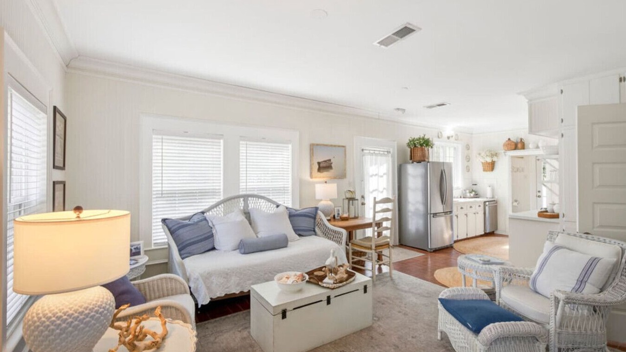 Photo of Livingroom in Biloxi