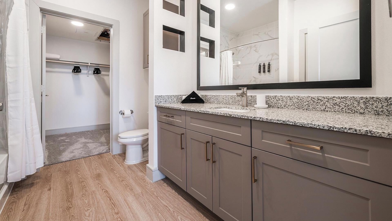 Photo of Bathroom in Scofield Farms