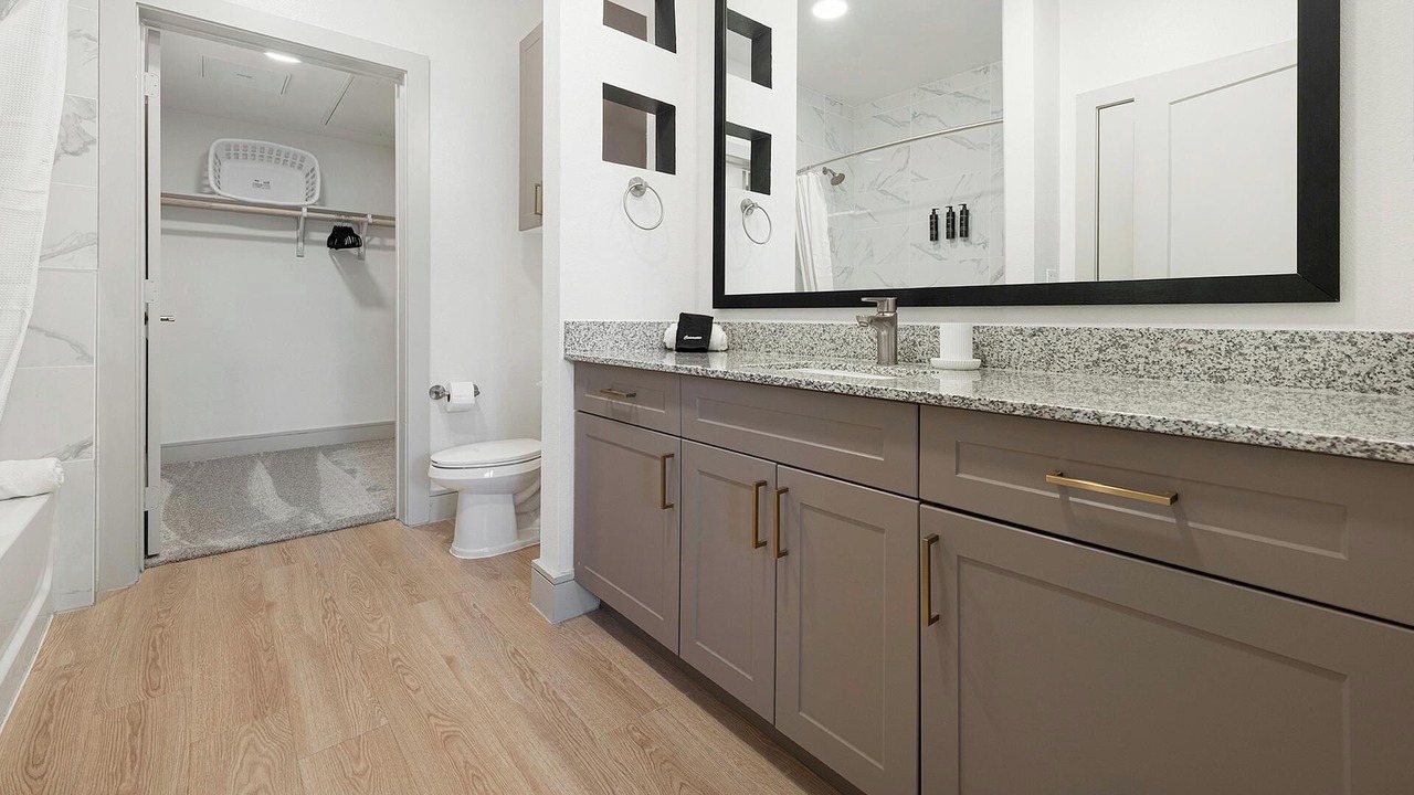 Photo of Bathroom in Scofield Farms
