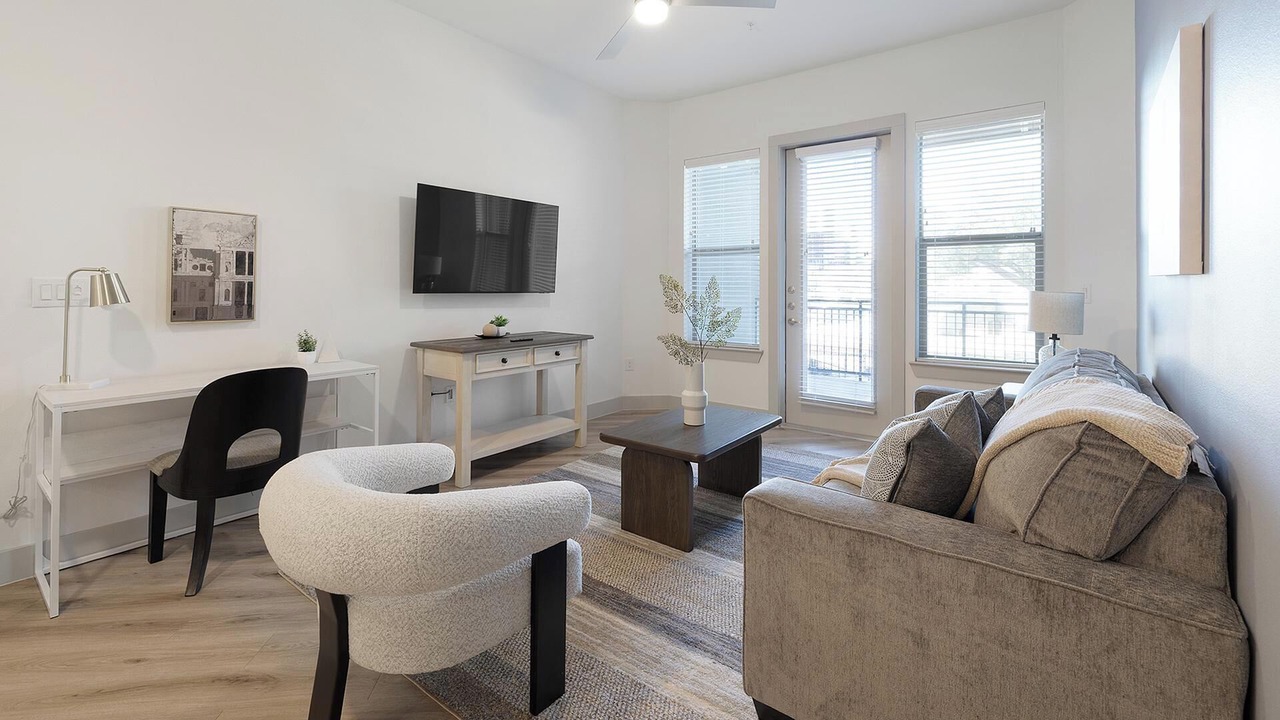 Photo of Livingroom in Far North Dallas