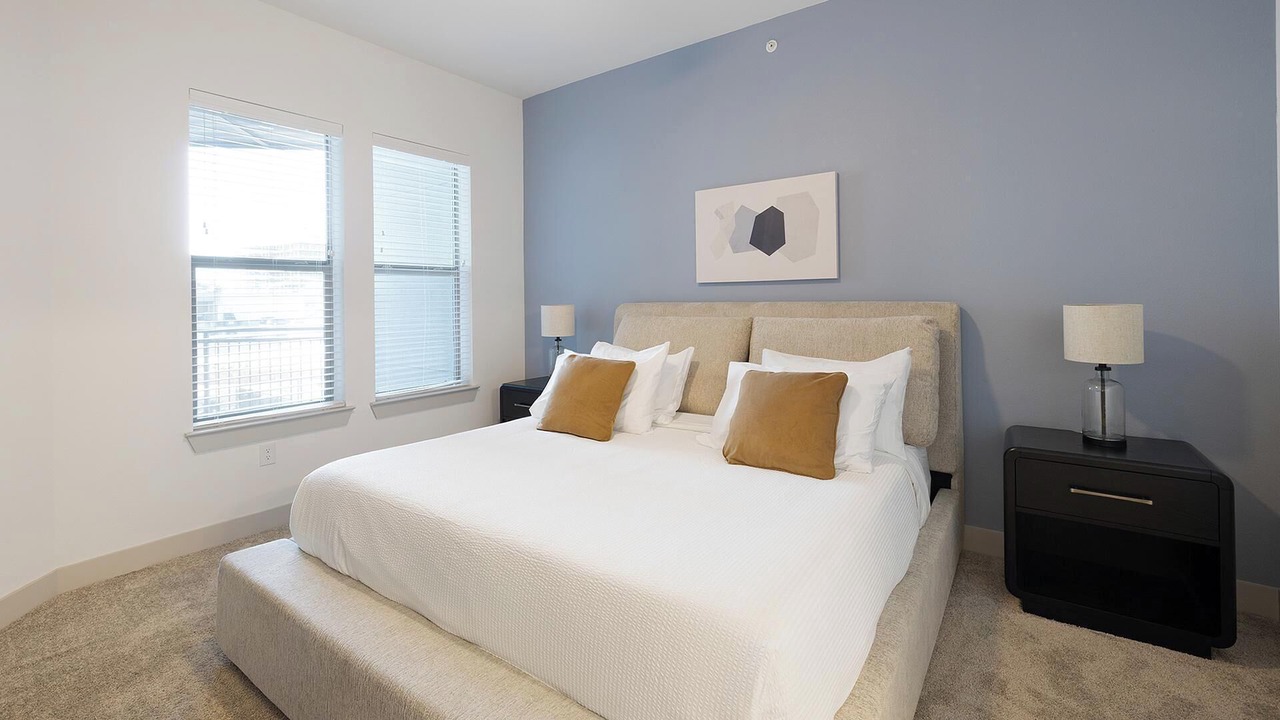Photo of Bedroom in Far North Dallas