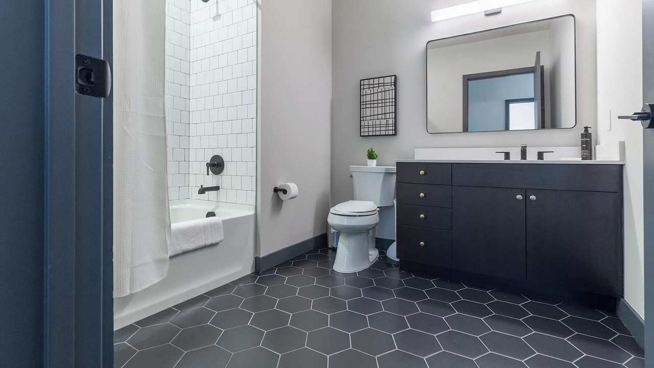 Photo of Bathroom in Downtown Hartford