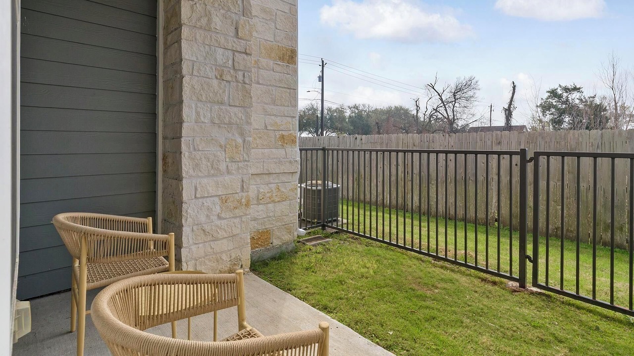 Photo of Patio Balcony in Baytown