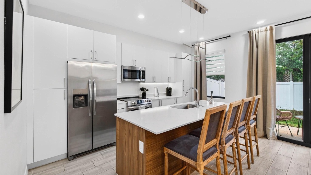 Photo of Kitchen in Pinecrest West Park