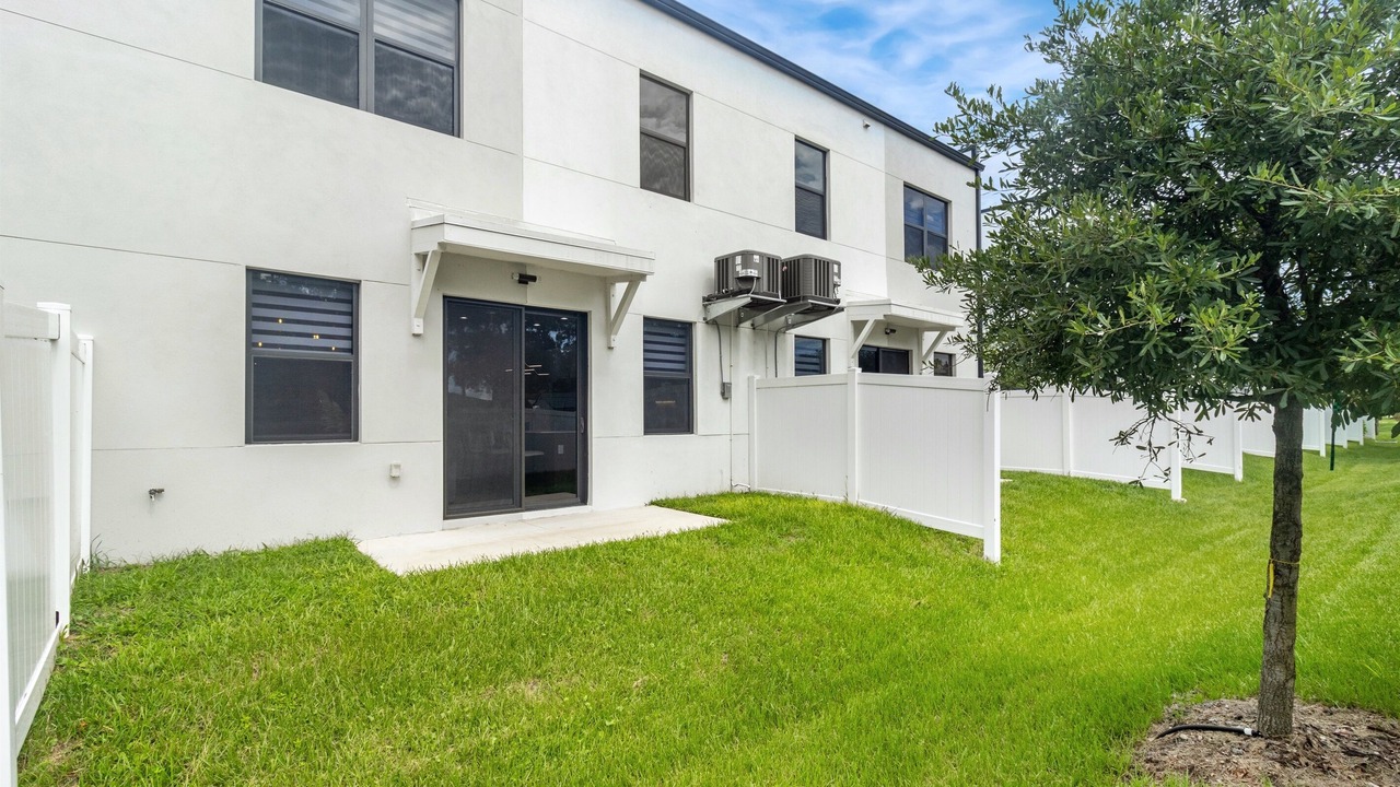 Photo of Outdoor in Pinecrest West Park
