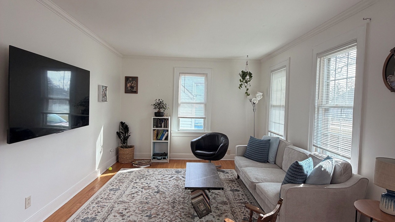 Photo of Livingroom in Downers Grove