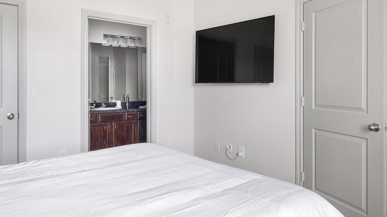 Photo of Bedroom in Northeast Houston