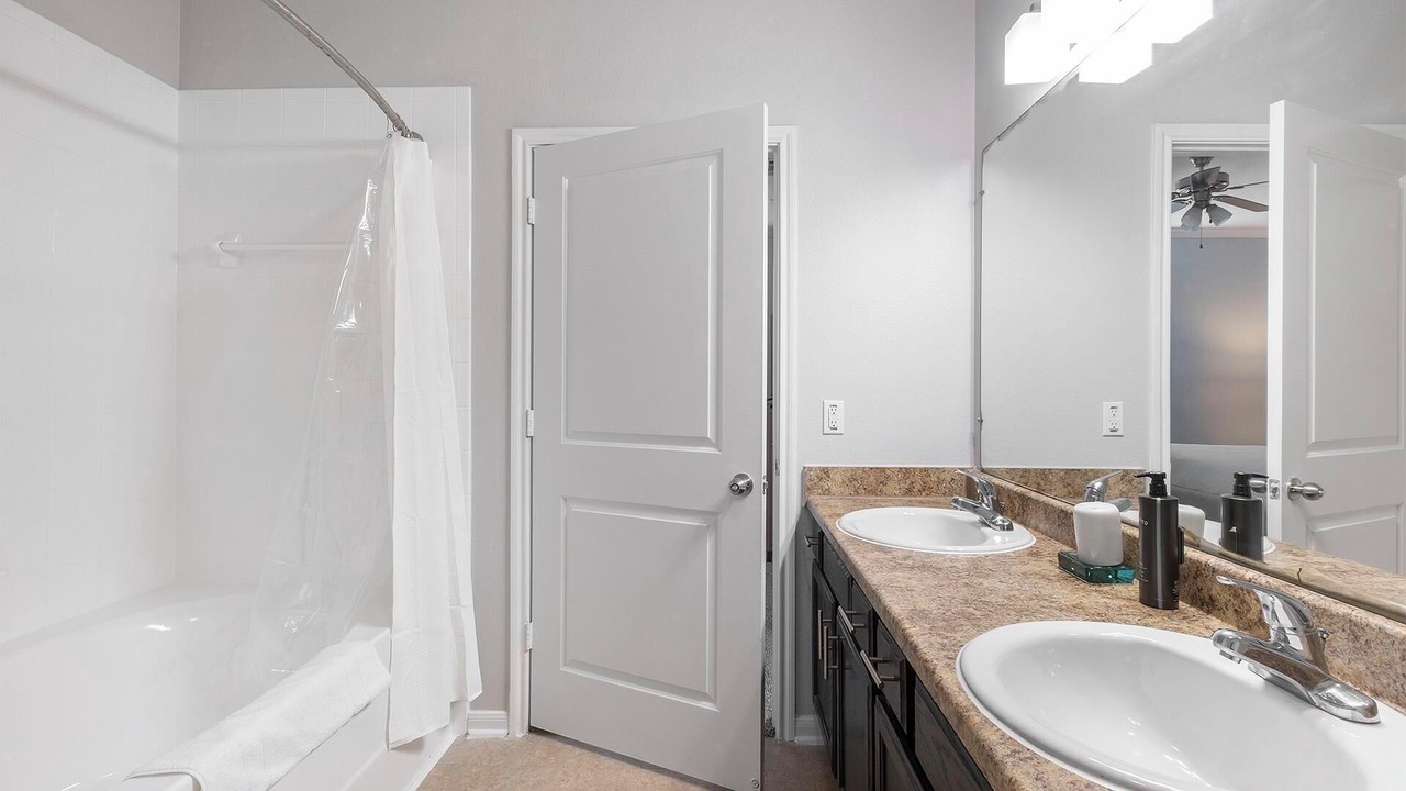 Photo of Bathroom in Atascocita