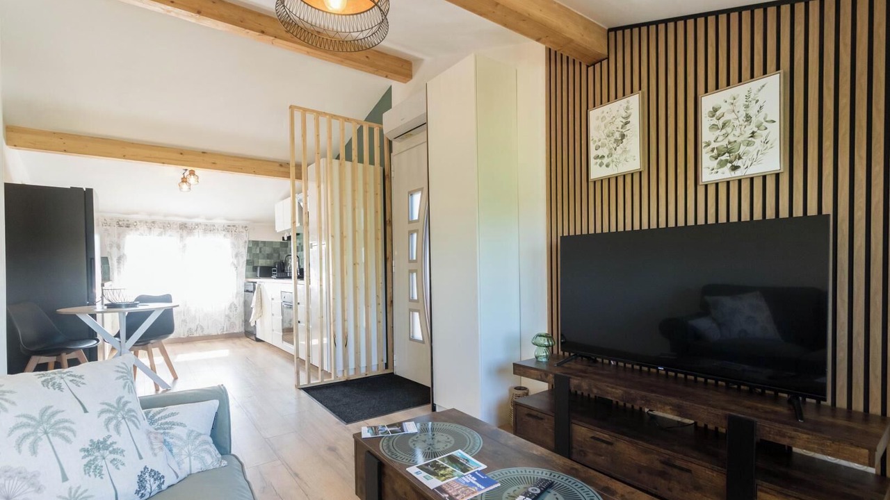 Photo of Livingroom in Lagardelle-sur-Leze