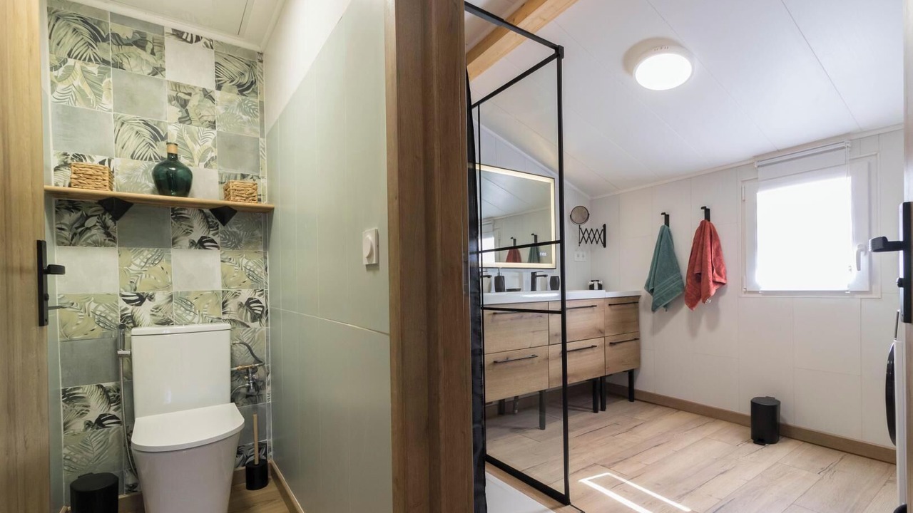 Photo of Bathroom in Lagardelle-sur-Leze