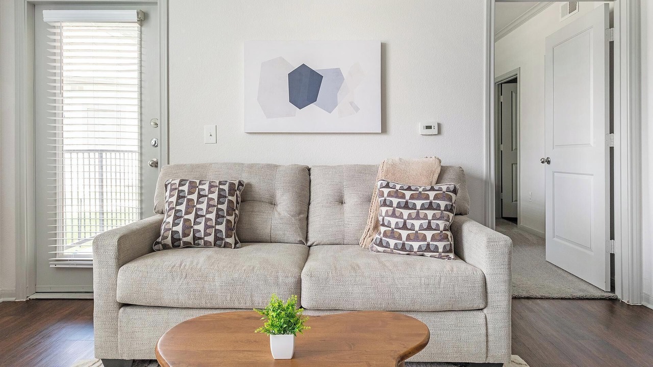 Photo of Livingroom in Northeast Houston