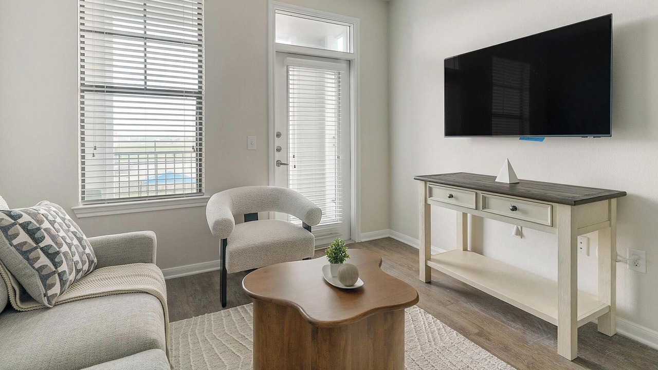 Photo of Livingroom in Northeast Houston