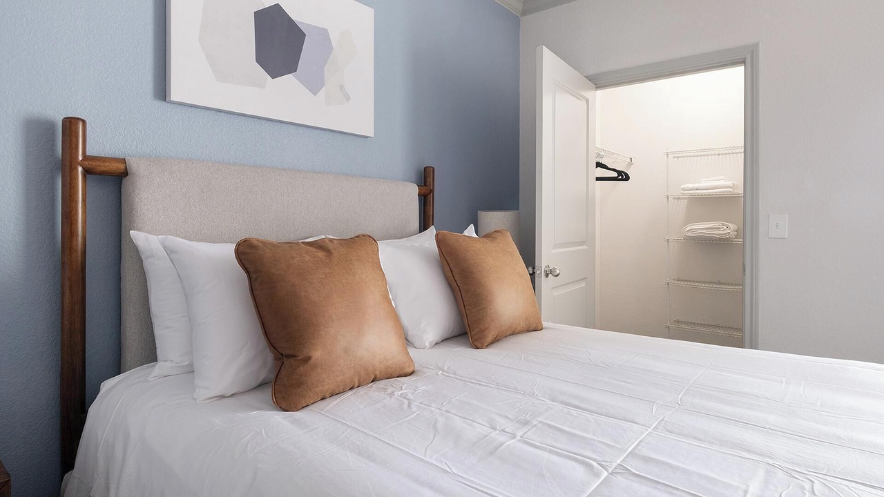Photo of Bedroom in Northeast Houston