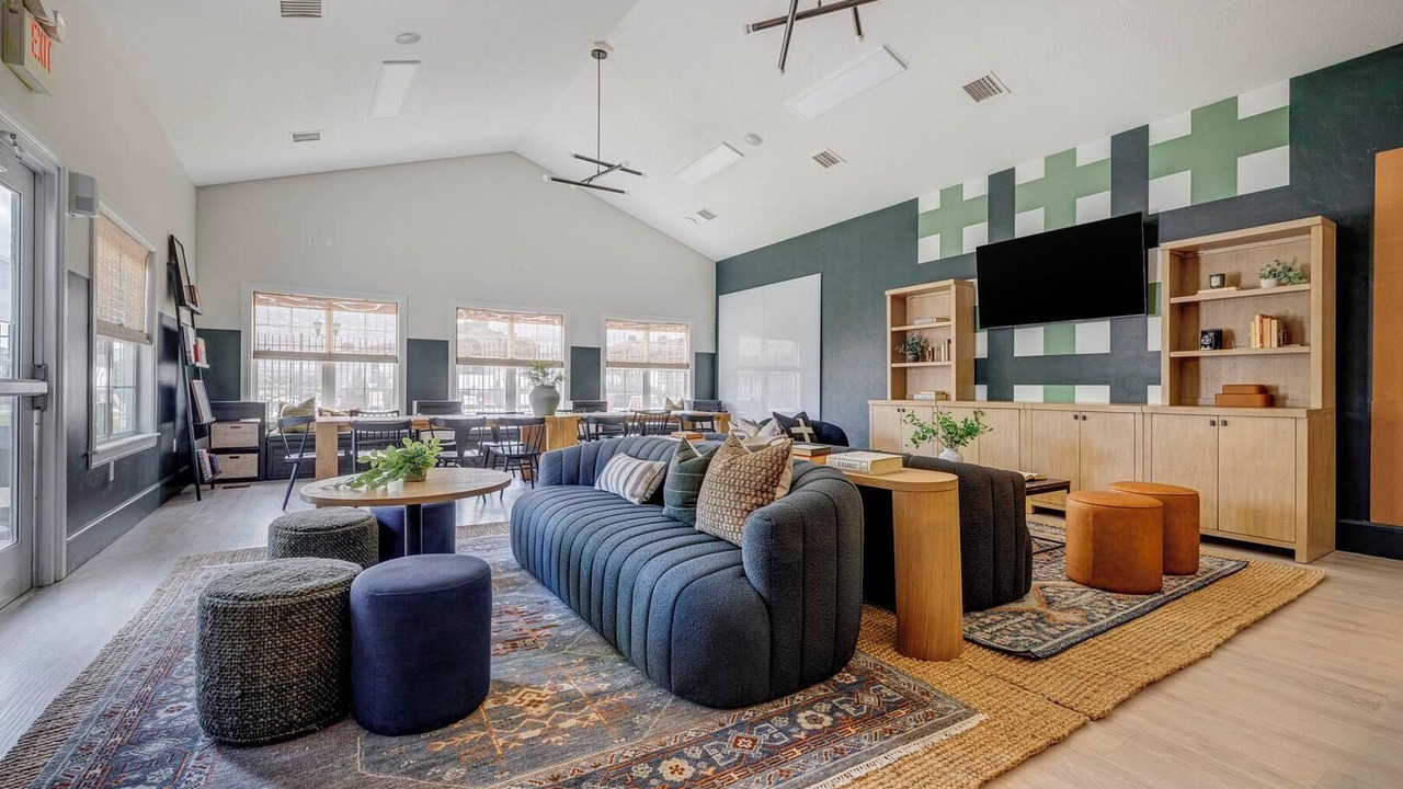 Photo of Livingroom in Herriman