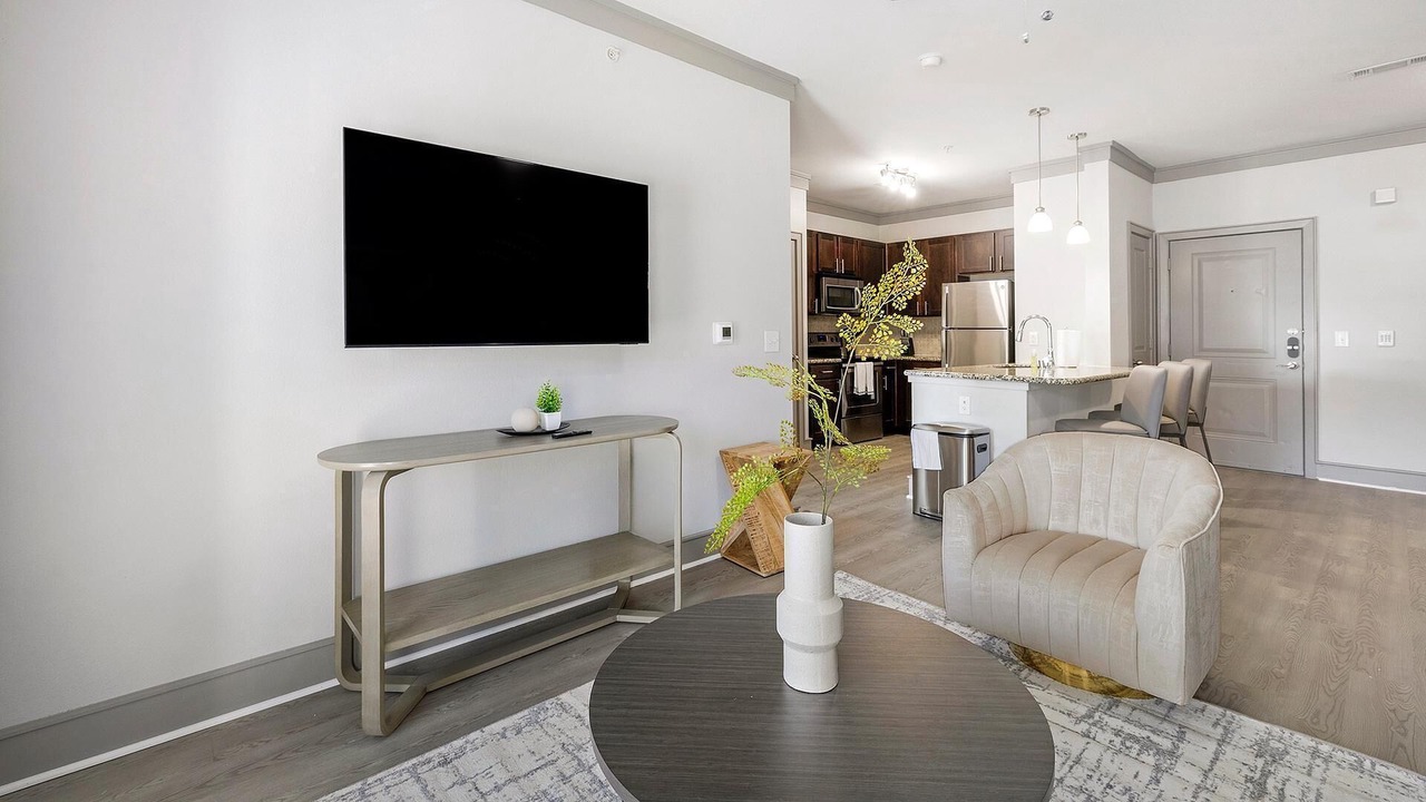 Photo of Livingroom in Northeast Carrollton