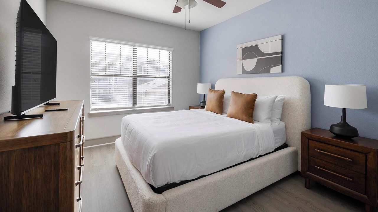 Photo of Bedroom in Northeast Carrollton