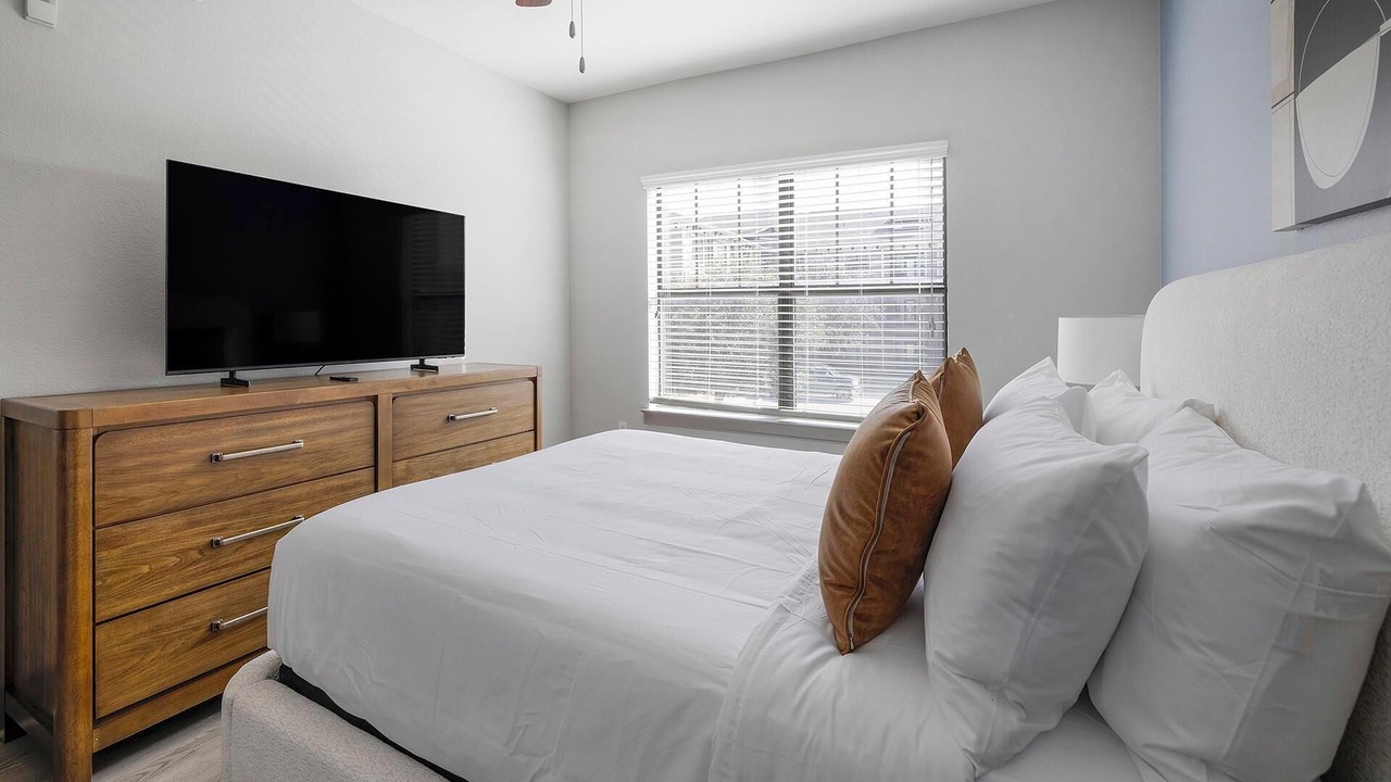 Photo of Bedroom in Northeast Carrollton