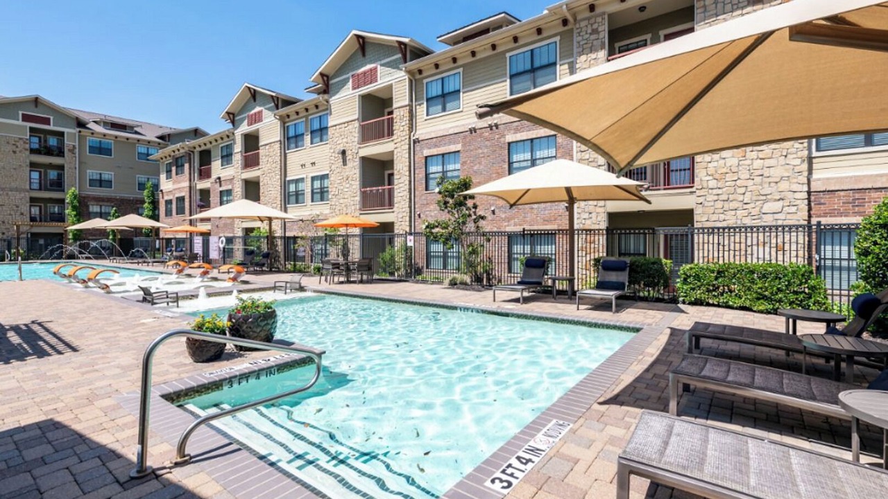 Photo of Outdoor in Northeast Carrollton