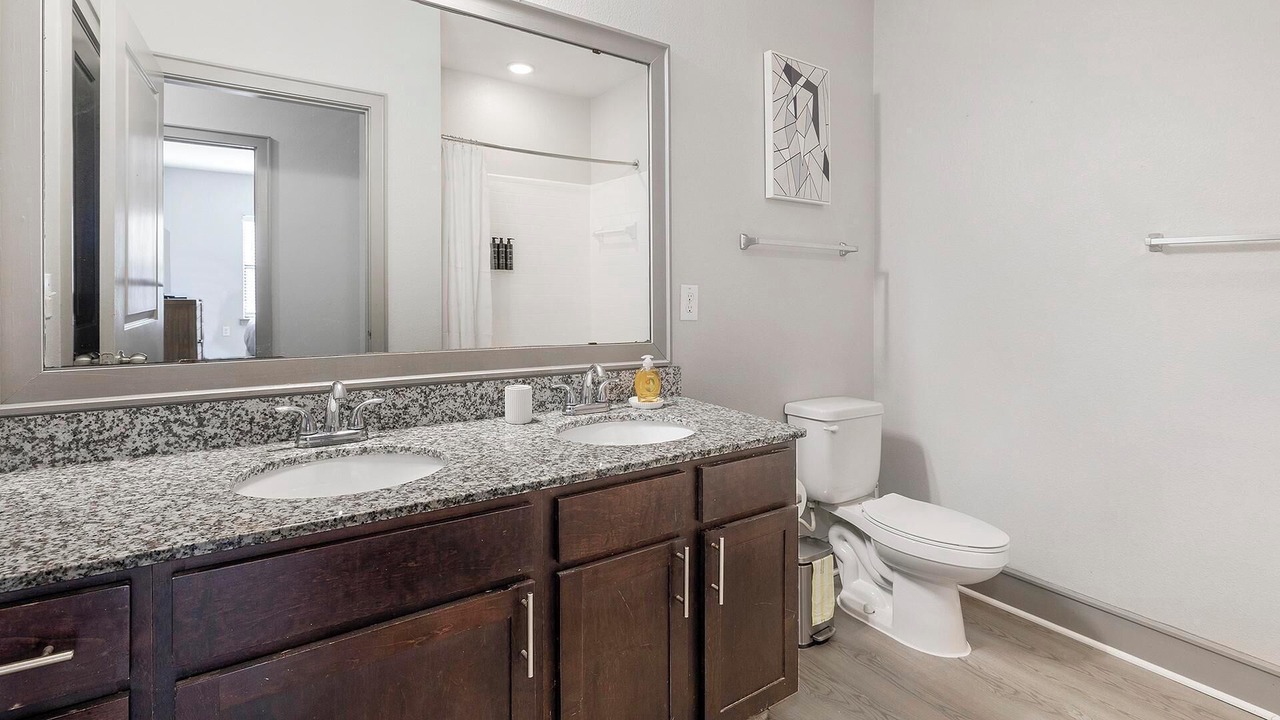 Photo of Bathroom in Northeast Carrollton