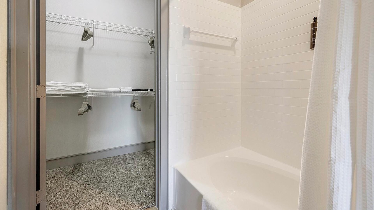 Photo of Bathroom in Northeast Carrollton