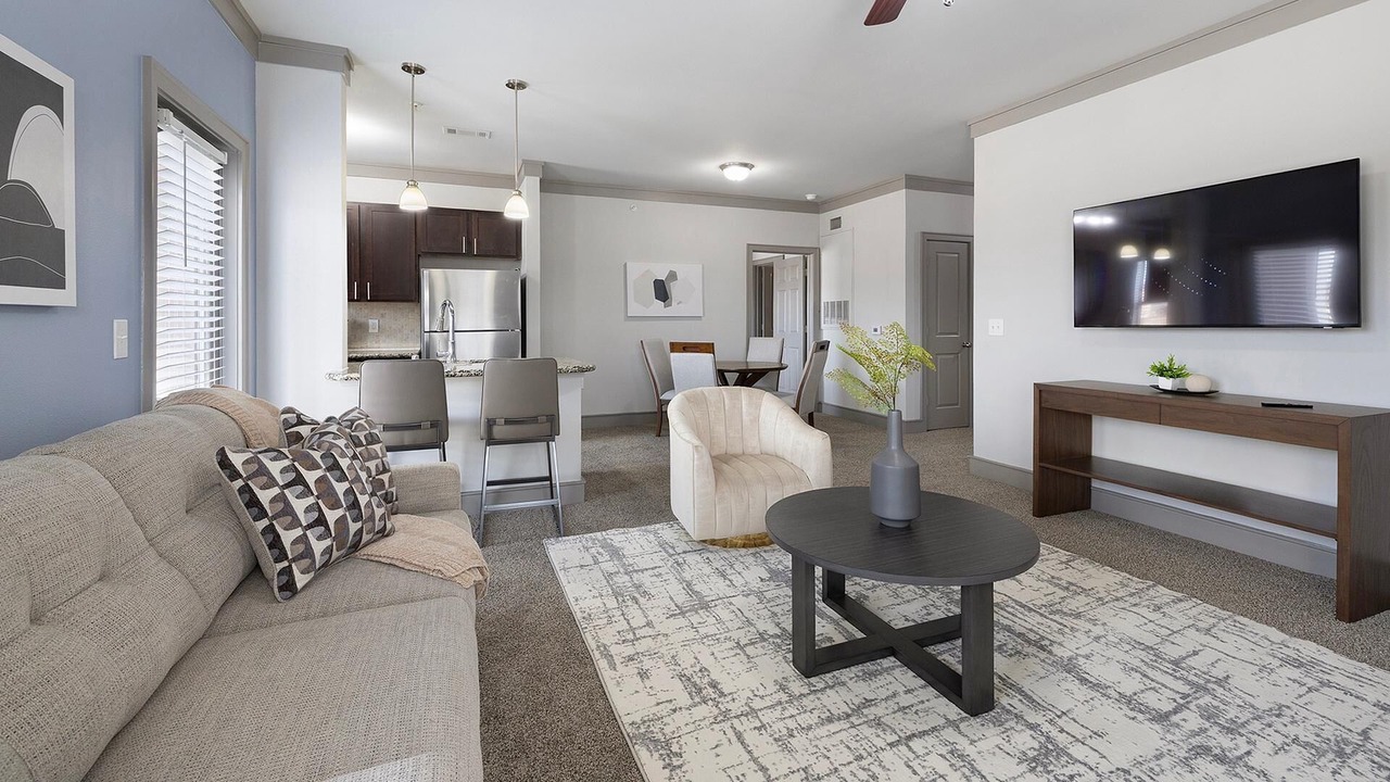 Photo of Livingroom in Northeast Carrollton